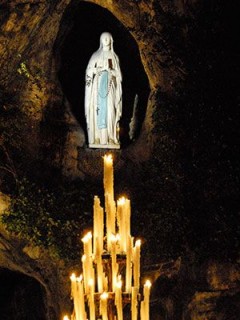 8-13, MM Lourdes